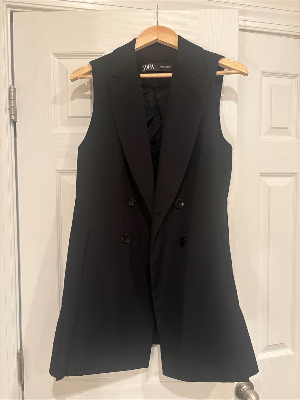 Zara Black Double-Breasted Sleeveless Long Blazer